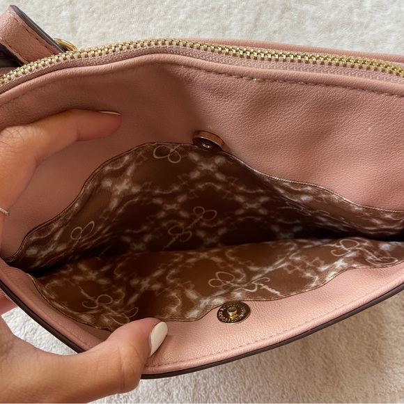 Jessica Simpson Y2K Blush Pink and Gold Crossbody Purse/Clutch One Size - Picture 6 of 6